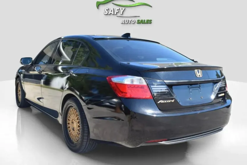 2014 Honda Accord Hybrid EX-L photo 1