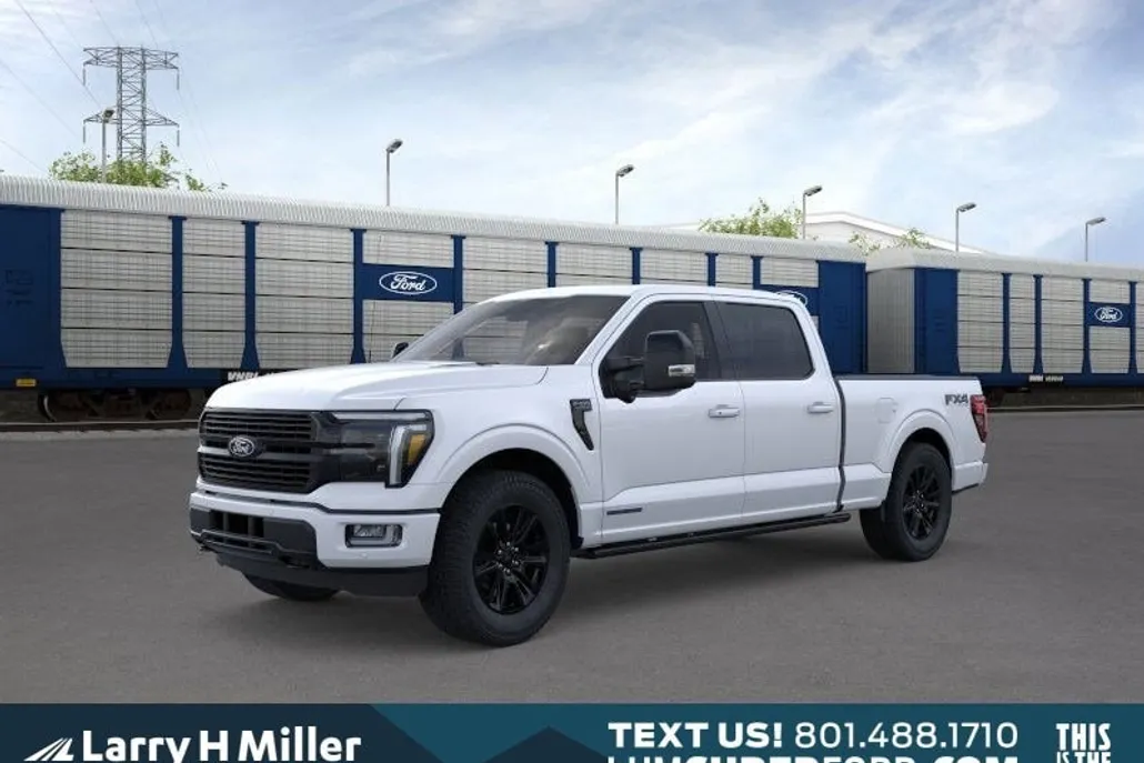 2025 Ford F-150 Platinum photo 1