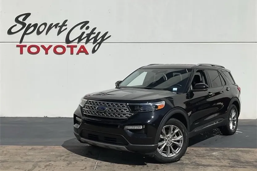 2023 Ford Explorer Limited photo 1
