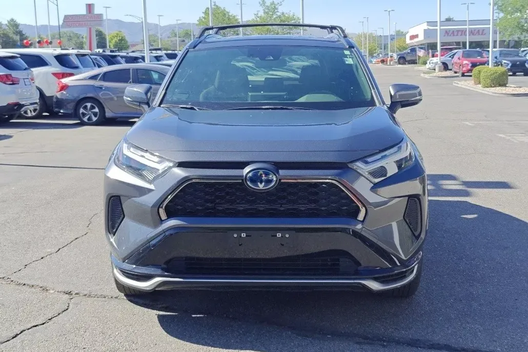 2023 Toyota RAV4 Prime SE photo 1