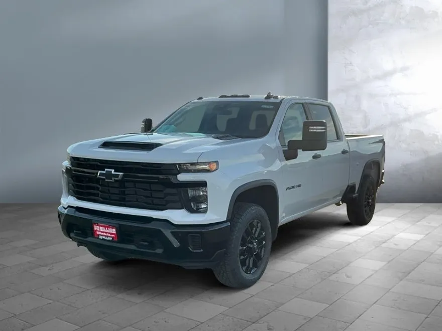 2026 Chevrolet Silverado Custom photo 1