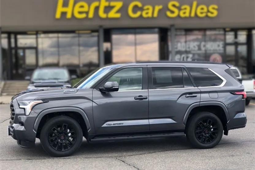 2025 Toyota Sequoia SR5 photo 1