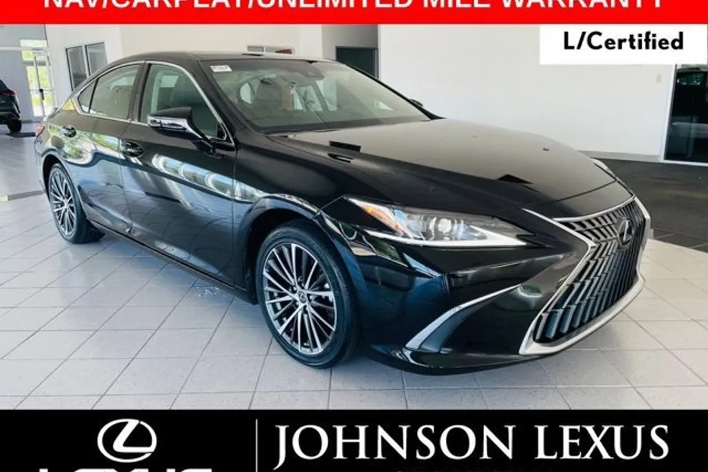 2023 Lexus ES 300h photo 1