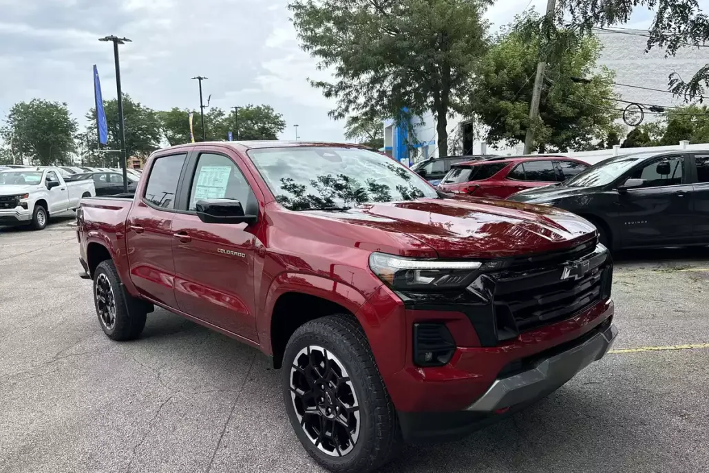 2026 Chevrolet Colorado Z71 photo 1