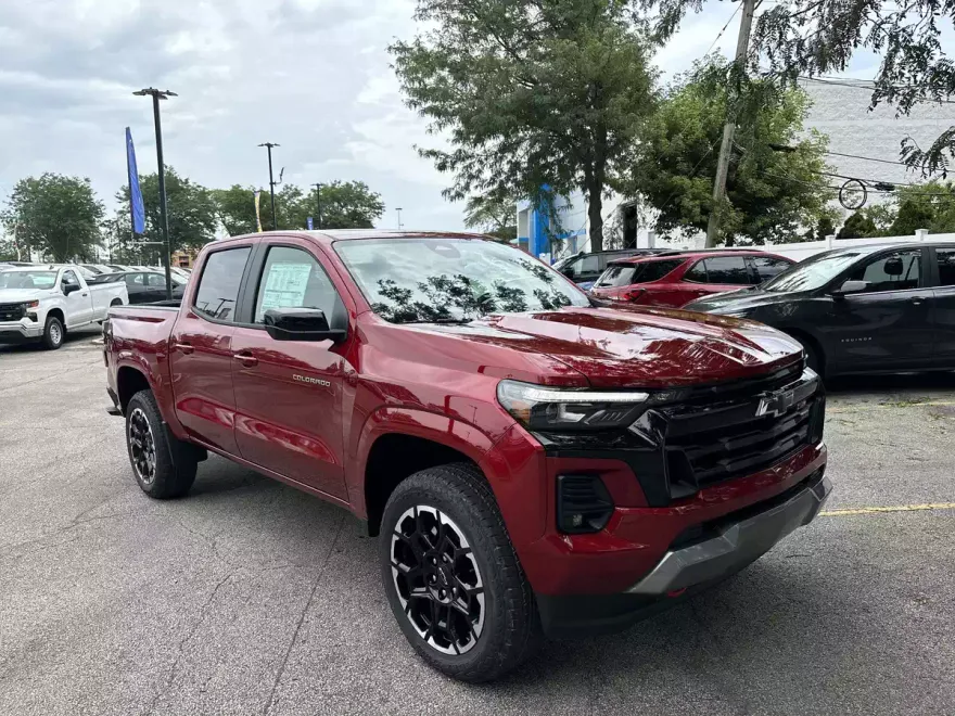 2026 Chevrolet Colorado Z71 photo 1