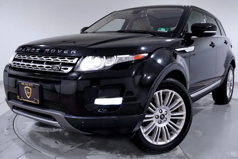 2013 Land Rover Range Rover Evoque Pure photo 1