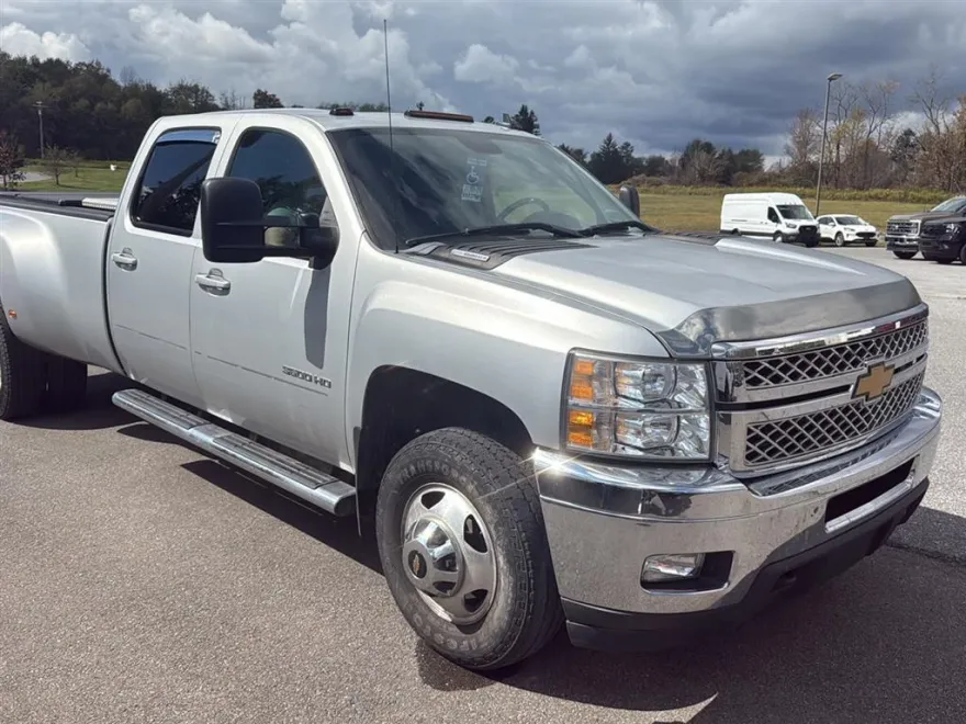 2014 Chevrolet Silverado 3500HD LTZ photo 1