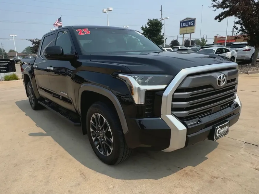 2025 Toyota Tundra Limited photo 1