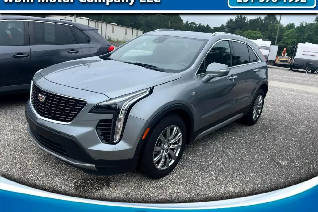 2023 Cadillac XT4 Premium Luxury photo 1