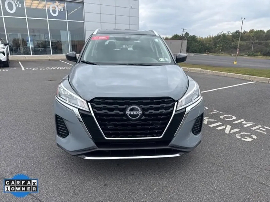 2024 Nissan Kicks SV photo 2