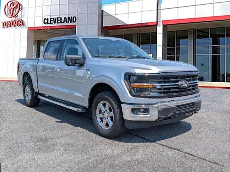 2024 Ford F-150 XLT photo 1