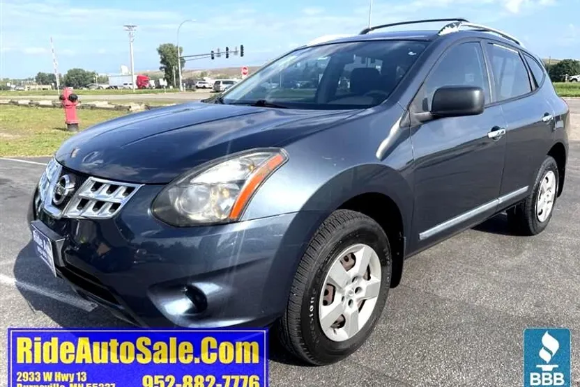 2014 Nissan Rogue Select S photo 1