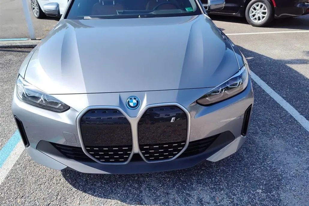 2023 Bmw i4 eDrive35 photo 1