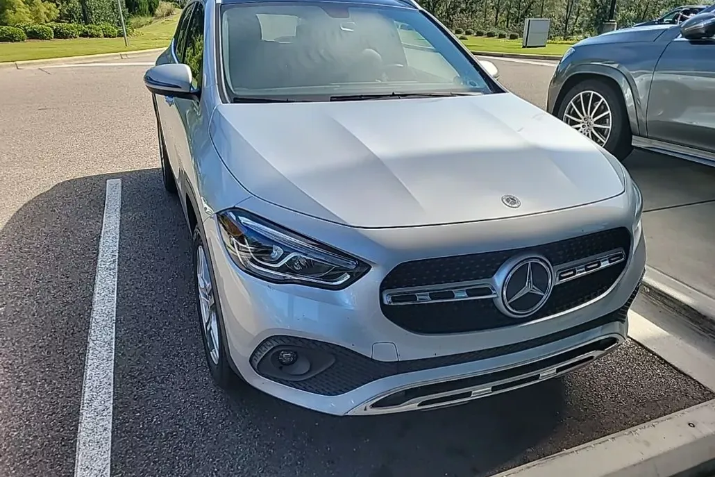 2023 Mercedes Benz GLA 250 photo 1