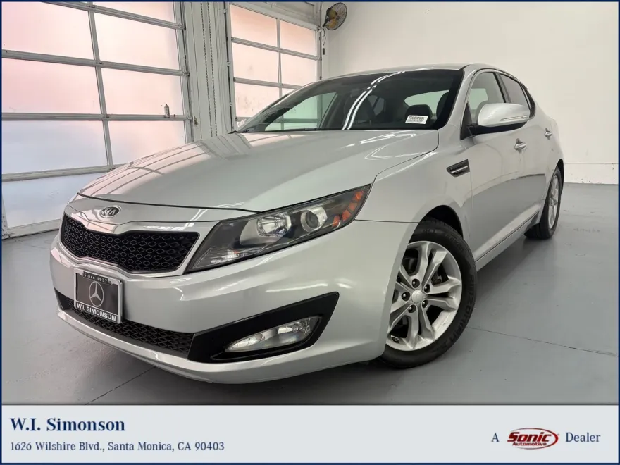 2012 Kia Optima LX photo 1
