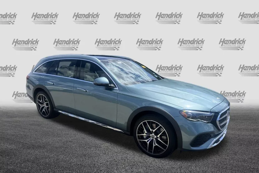 2025 Mercedes Benz E 450 Wagon photo 1