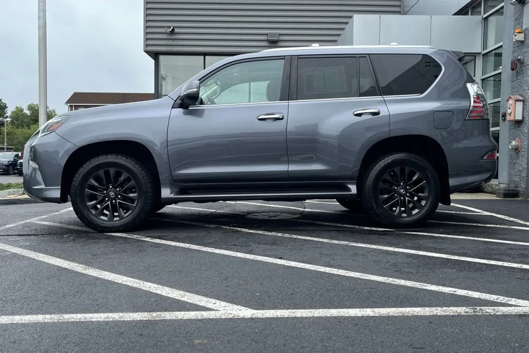 2021 Lexus GX 460 photo 1