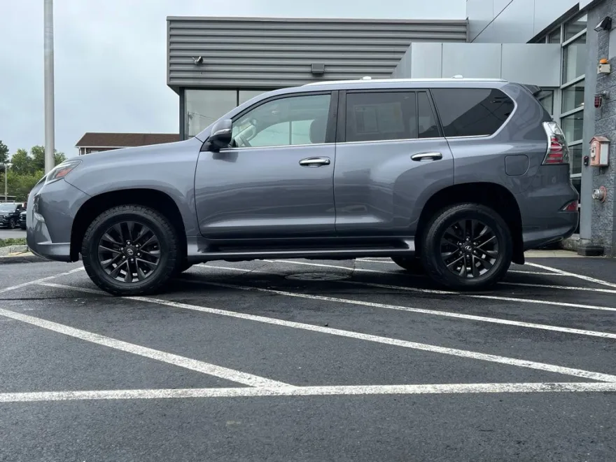 2021 Lexus GX 460 photo 1