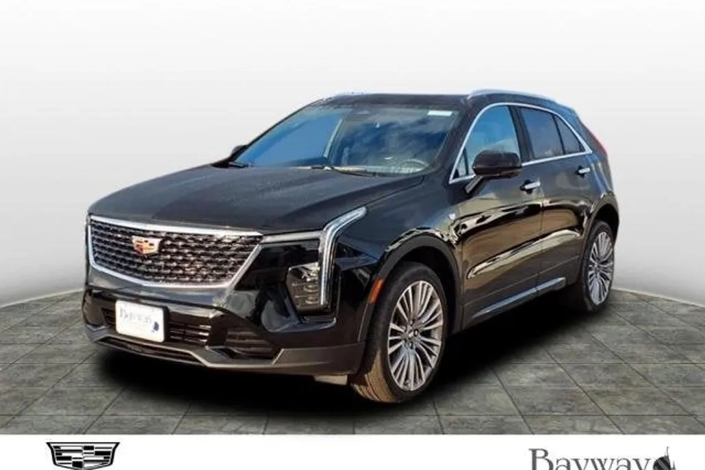 2025 Cadillac XT4 Premium Luxury photo 1