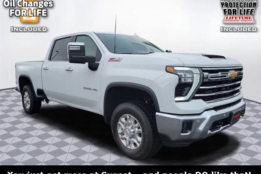 2024 Chevrolet Silverado 3500HD LTZ photo 1