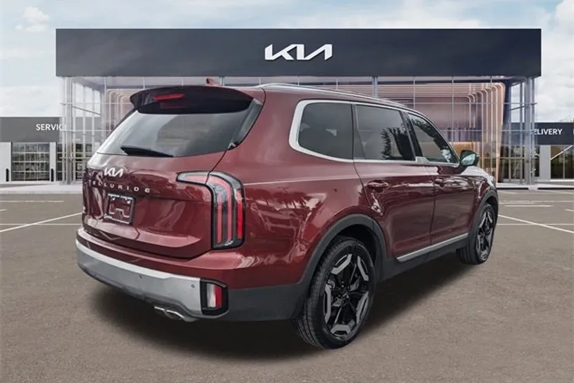 2023 Kia Telluride EX photo 1