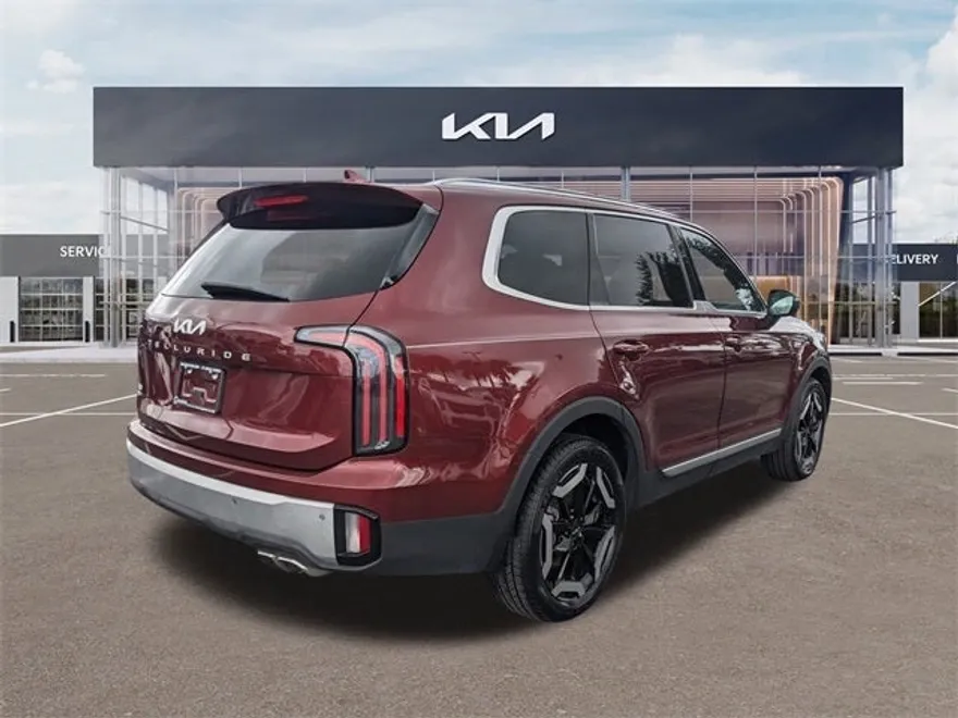 2023 Kia Telluride EX photo 1