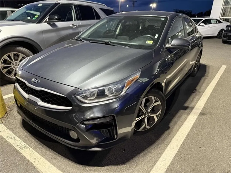 2021 Kia Forte LXS photo 1