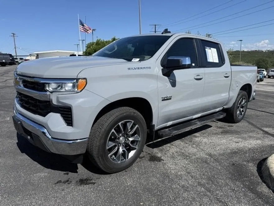 2024 Chevrolet Silverado 1500 LT Texas Edition photo 1