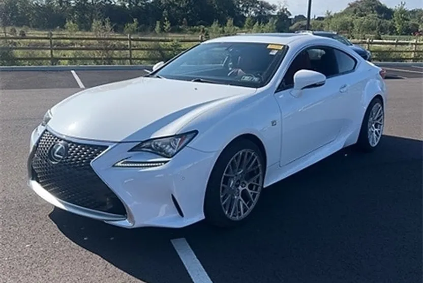 2017 Lexus RC 200t F SPORT photo 1