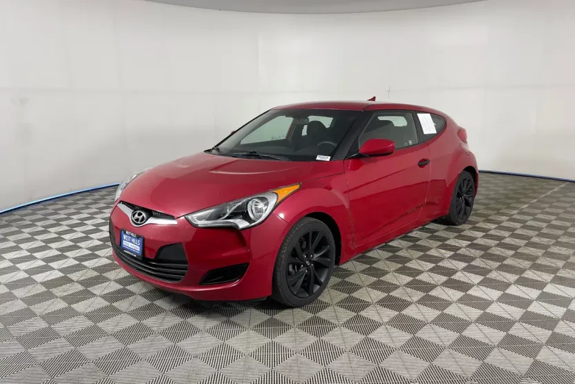 2016 Hyundai Veloster Base photo 1