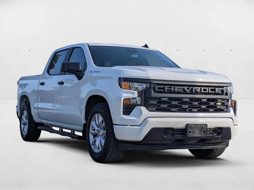 2022 Chevrolet Silverado 1500 Custom photo 1