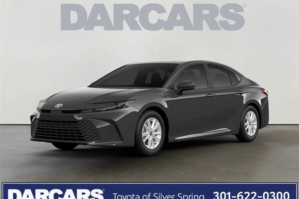 2025 Toyota Camry LE photo 1