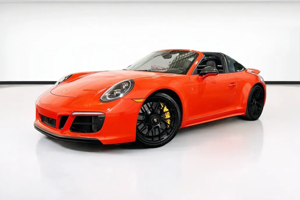 2019 Porsche 911 4S Targa 4 GTS photo 1