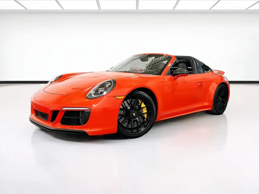 2019 Porsche 911 4S Targa 4 GTS photo 1