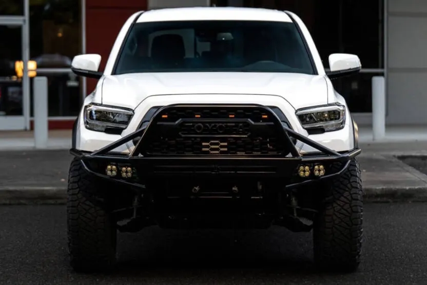 2023 Toyota Tacoma TRD Off-Road photo 1