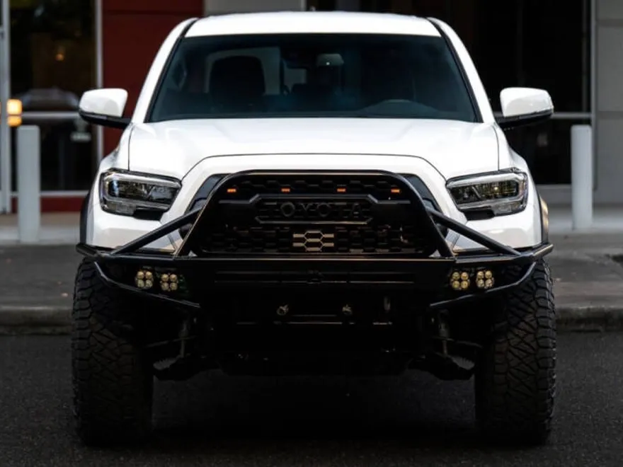 2023 Toyota Tacoma TRD Off-Road photo 1
