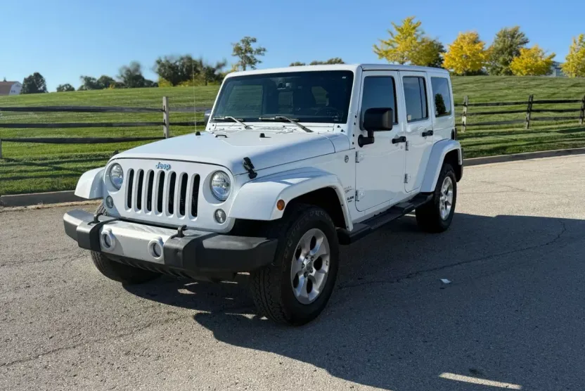 2015 Jeep Wrangler Unlimited Sahara Sport photo 1