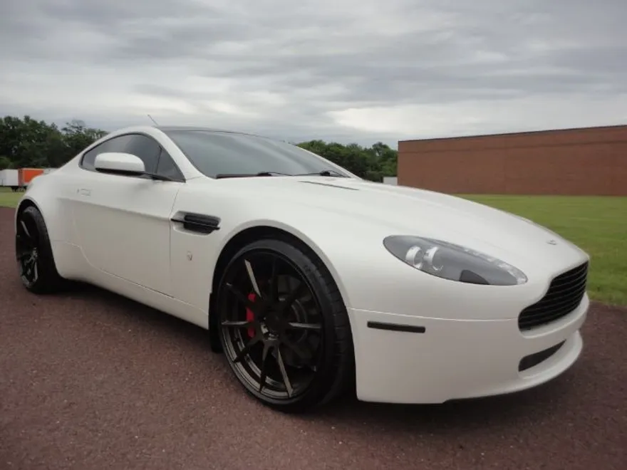 2007 Aston Martin Vantage photo 1