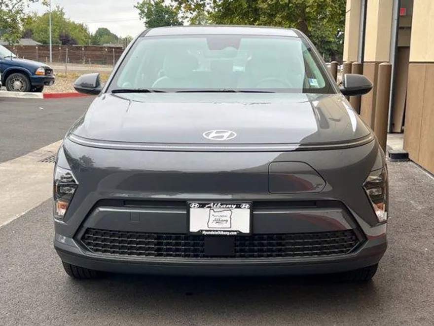 2025 Hyundai Kona Electric SE photo 1