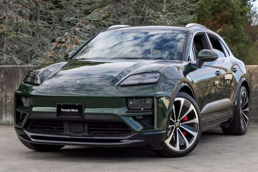 2024 Porsche Macan Turbo Electric photo 1
