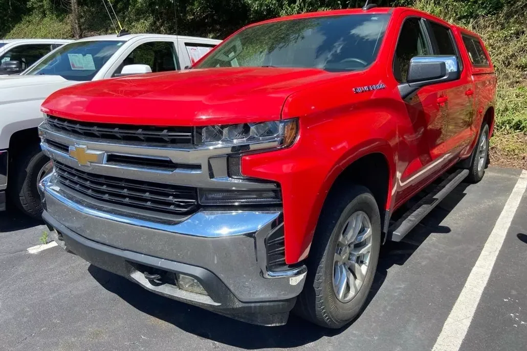 2020 Chevrolet Silverado 1500 LT photo 1
