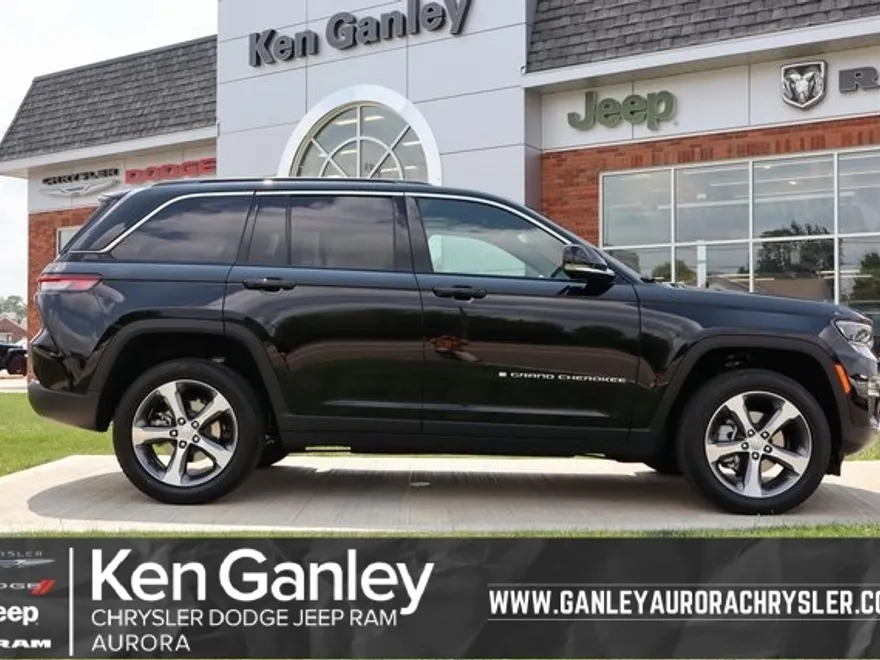2025 Jeep Grand Cherokee Limited photo 1