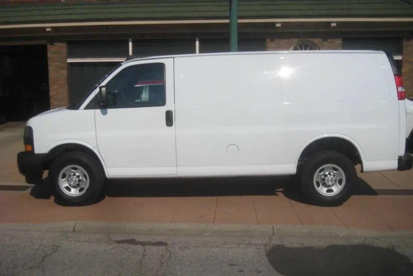 2019 Chevrolet Express 2500 Cargo Van photo 1