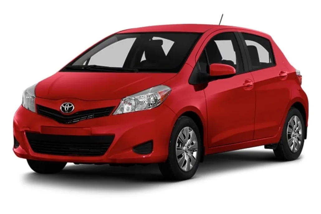 2014 Toyota Yaris LE photo 1