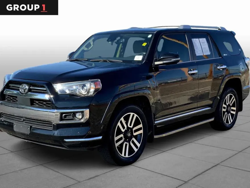 2023 Toyota 4Runner Limited photo 1