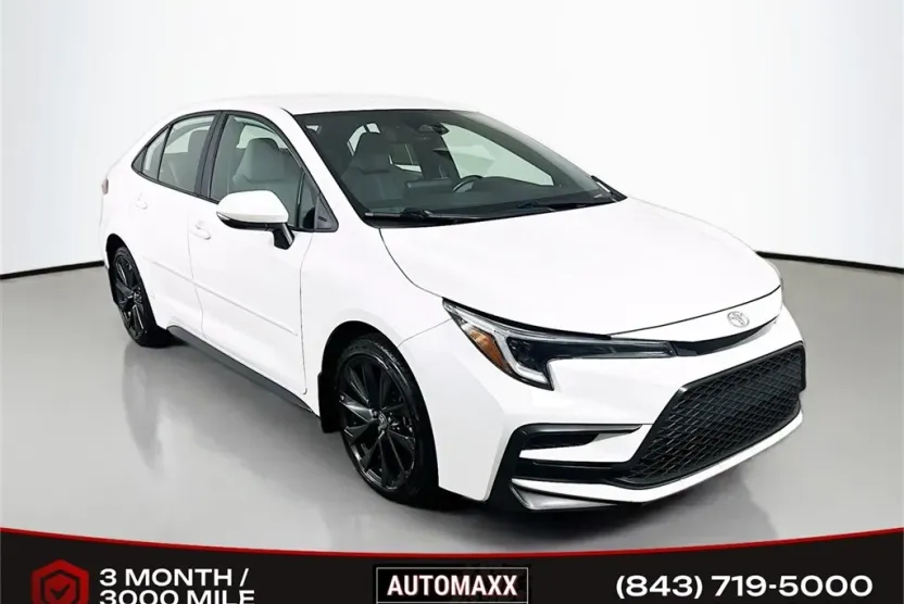 2023 Toyota Corolla SE photo 1