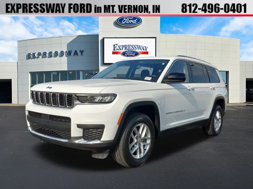 2023 Jeep Grand Cherokee Laredo photo 1