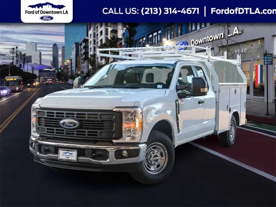 2025 Ford F-250 XL photo 1