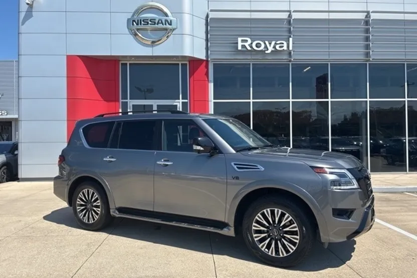 2022 Nissan Armada SL photo 1