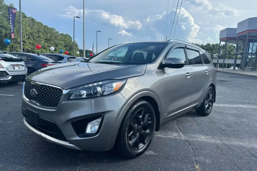 2016 Kia Sorento SX photo 1